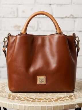 NWT. Dooney & Bourke WEXFORD Leather BRENNA Satchel to Crossbody Bag.